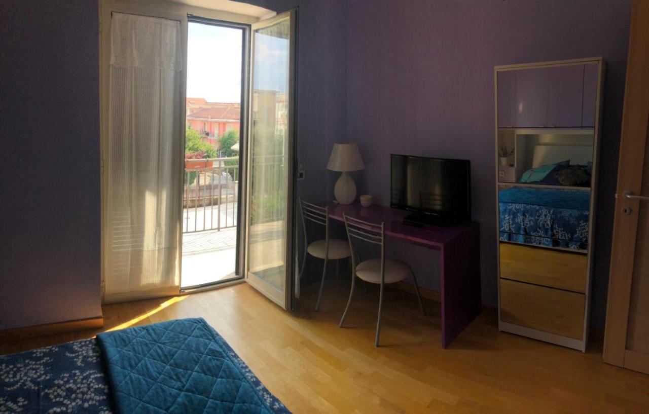 Il Giardino Della Reggia Bed & Breakfast Caserta Exterior photo